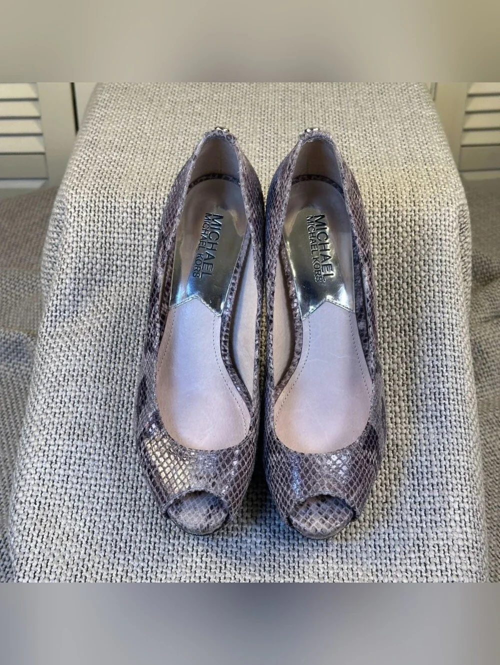 Michael Kors sophisticated michael